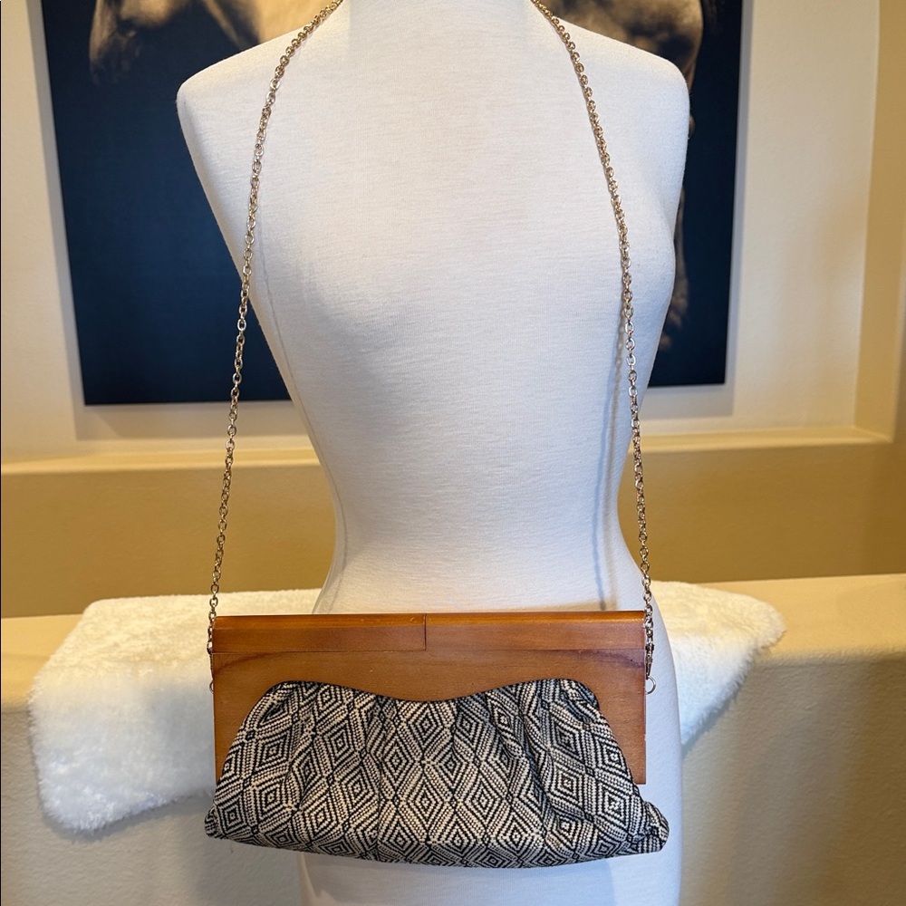 Urban Expressions Black and Tan Geometric Crossbody Clutch Bag